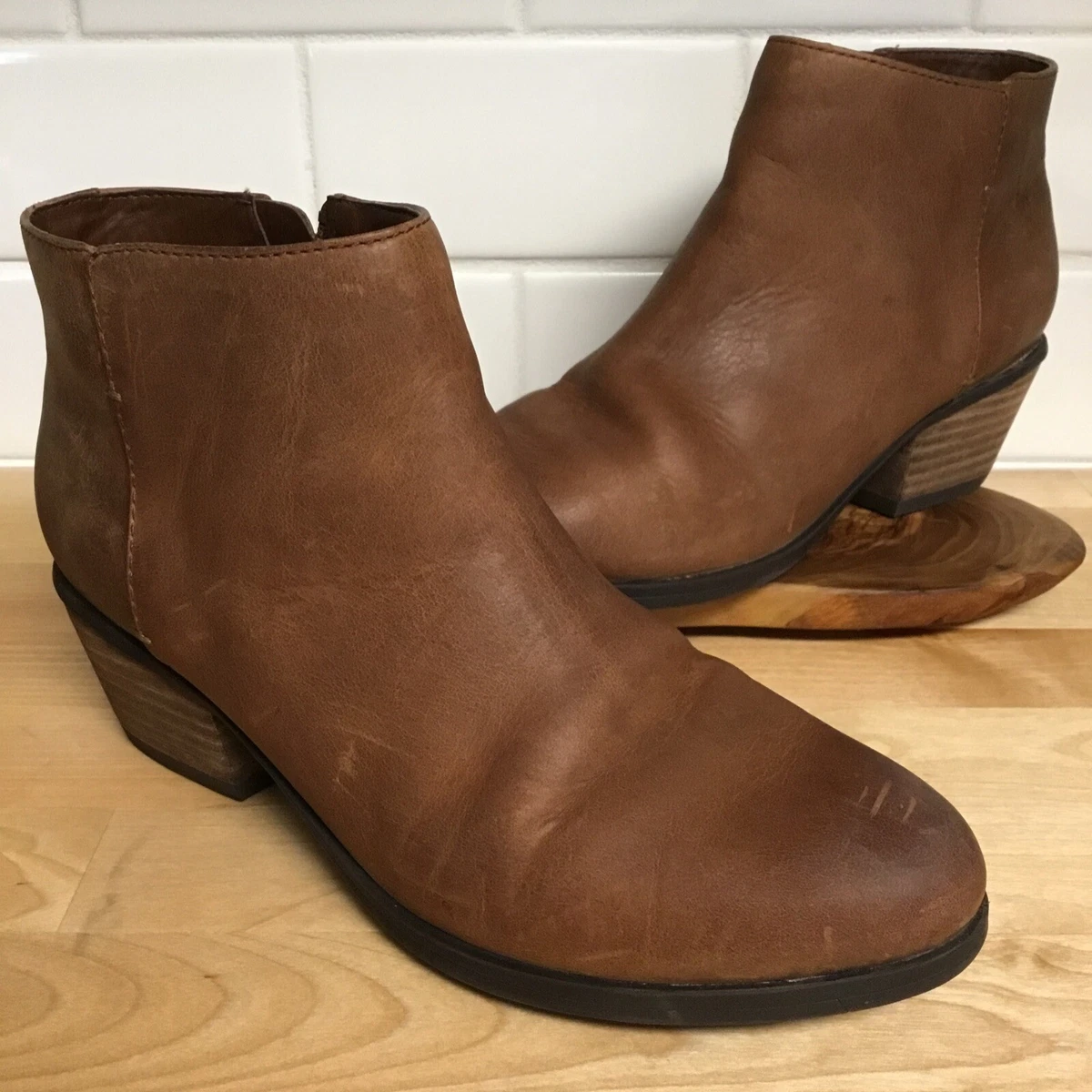 seguro En riesgo aleatorio Womens Clarks Ankle Boots Sz 7.5 Brown Saddle Leather Shoes Side Zip Booties  | eBay