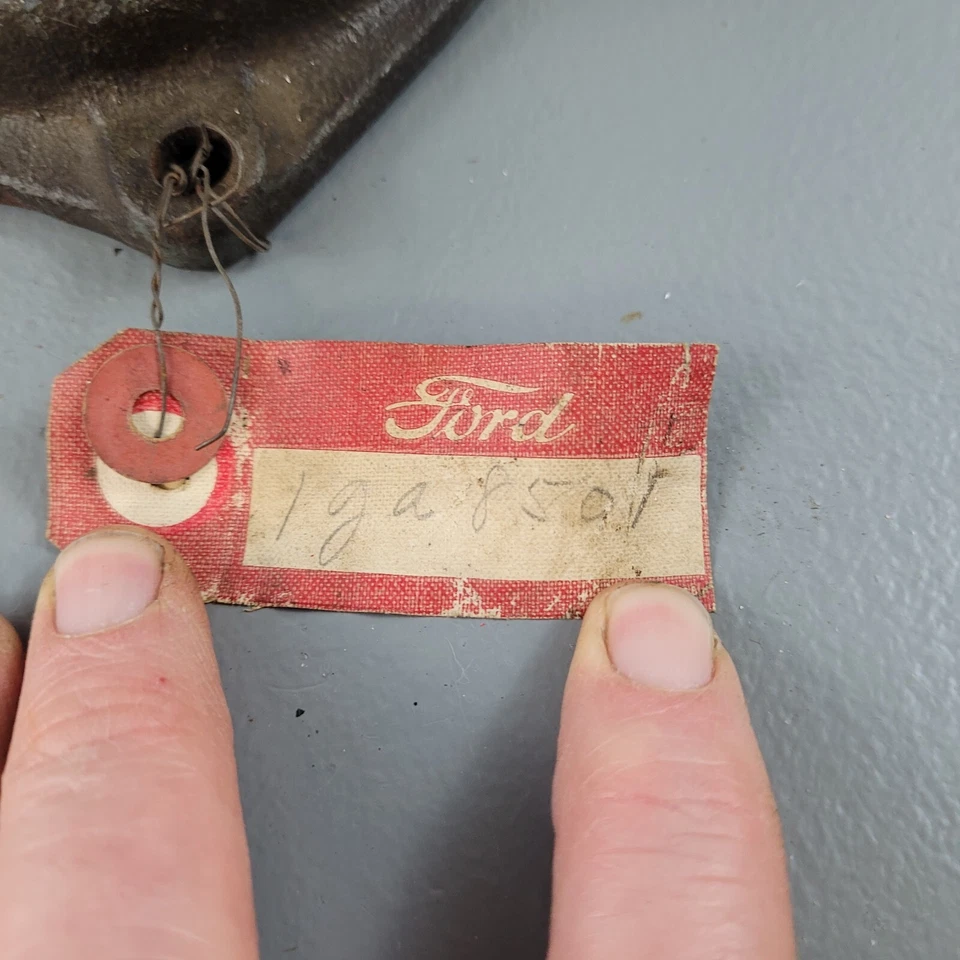 Ford Super Deluxe 1941 bomba de agua de cabeza plana de 6 cilindros 1GA-8501 Fomoco Foto 3 de 4