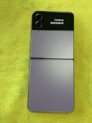 Samsung Galaxy Z Flip 4 5G - Live Demo Unit *read description | eBay