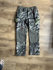 Under Armour Men's M Camo Pants