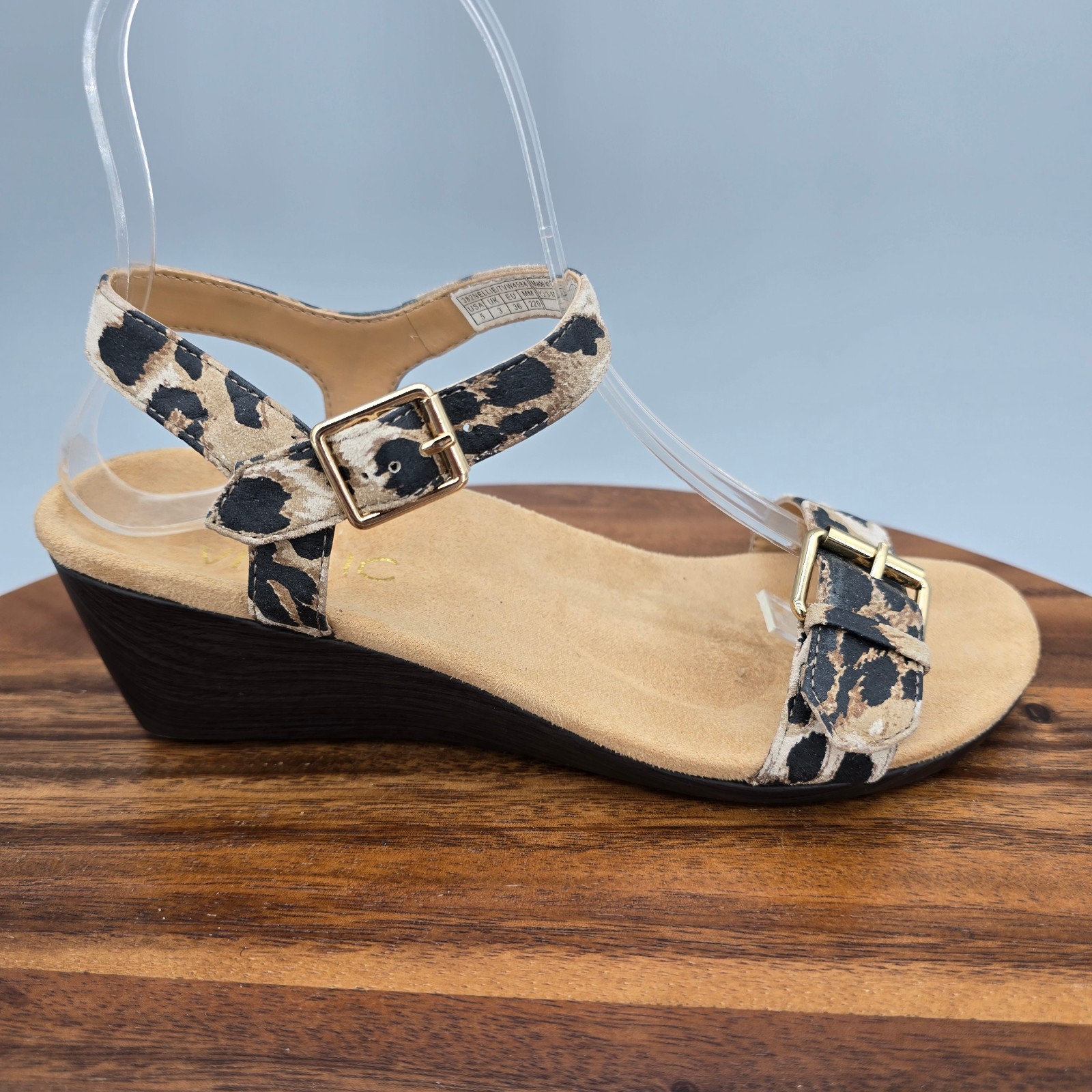 Vionic Shoes Womens 5 Leopard Print Leather Buckle Straps Orthotic Wedge Sandals