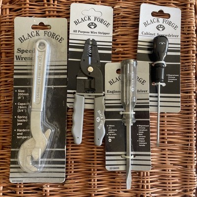Black Forge Ingenieure Schraubendreher Abisolierer und Speed Wrench Konvolut