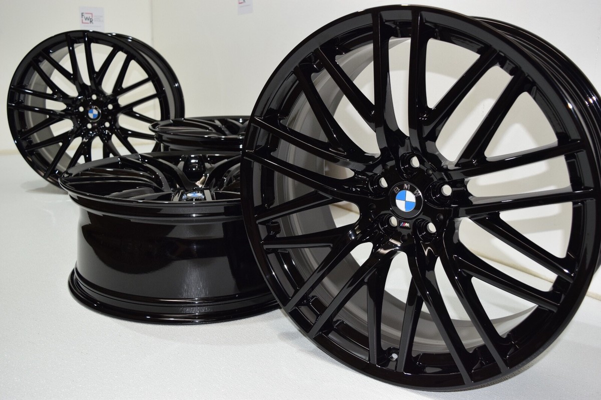 BMW 635CSIミニカー タイヤPirelli ロゴ付き WEBストア BMW 635CSIミニカー タイヤPirelli ロゴ付き