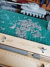 LMG BB-08 Conductor for assembly of tracks for plastic model kit, storing system