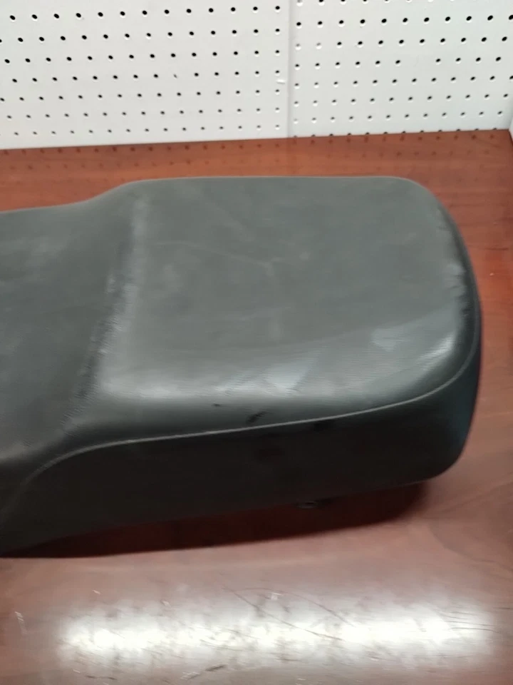 Suzuki GN 125 E Banco Asiento Asiento Conductor Foto 2 de 4