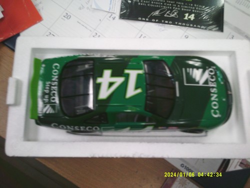 ERTL 2000 MIKE BLISS #14 PONTIAC GRAND PRIX CONSECO NASCAR 1:18 - Picture 2 of 7