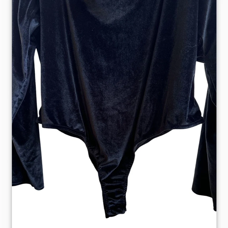 NUEVO CON ETIQUETAS BOOHOO Mujer Plus Terciopelo Cuello Redondo Body Negro Talla 20 Hecho en Reino Unido Foto 2 de 4