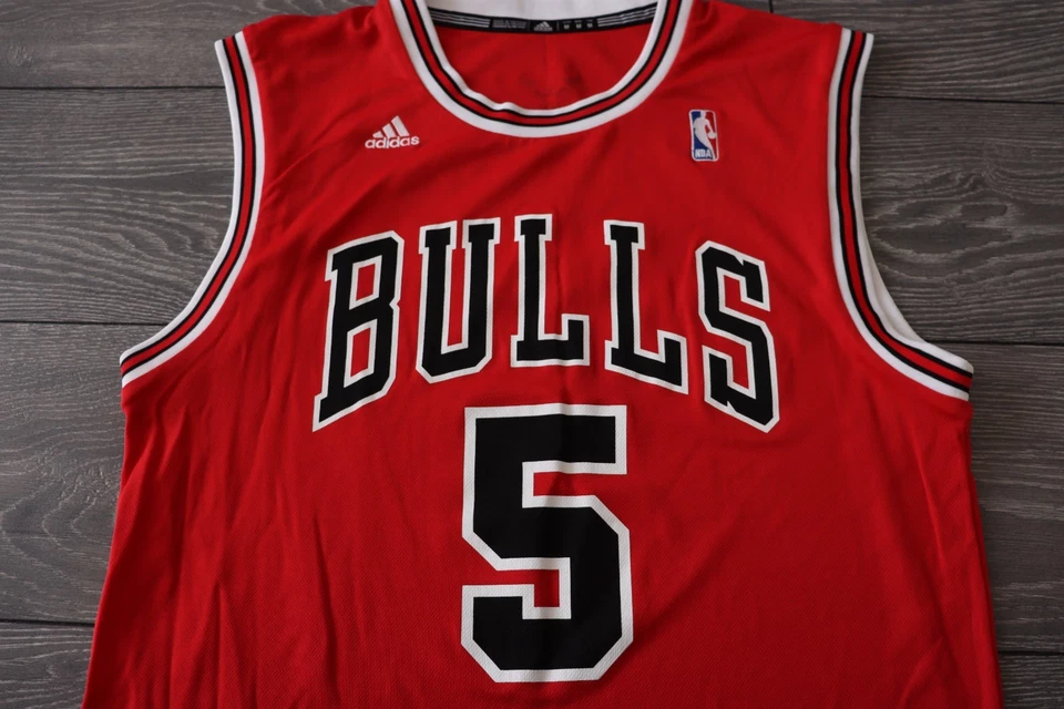 VTG ADIDAS CHICAGO BULLS CARLOS CAM BOOZER #5 NBA BASKETBALL T-SHIRT MENS MEDIUM - Image 3 of 4