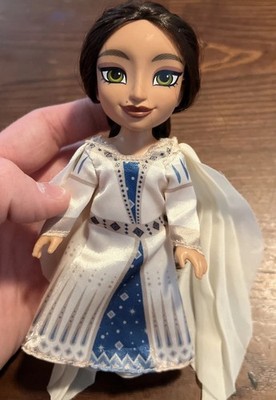 Disney s Wish 6'' / 15cm Queen Articulated Fashion Doll
