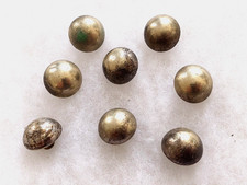 Un lot 8 boutons Argenté militaire  " 20 mm ".