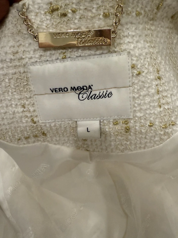 Blazer de lujo vintage de lana/tweed "como Chanel" para mujer - adornos de perlas Foto 2 de 4