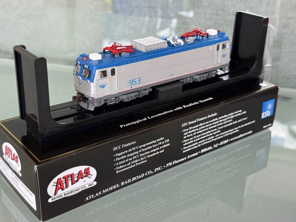 ✅ Amtrak AEM-7 #953 Phase V DCC ESU LokSound Atlas Master GOLD DCC EMD HO NEW - Image 3 of 4