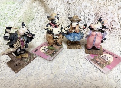 LOT OF 4  COWTOWN FIGURINES BY GANZ 1992, 1993