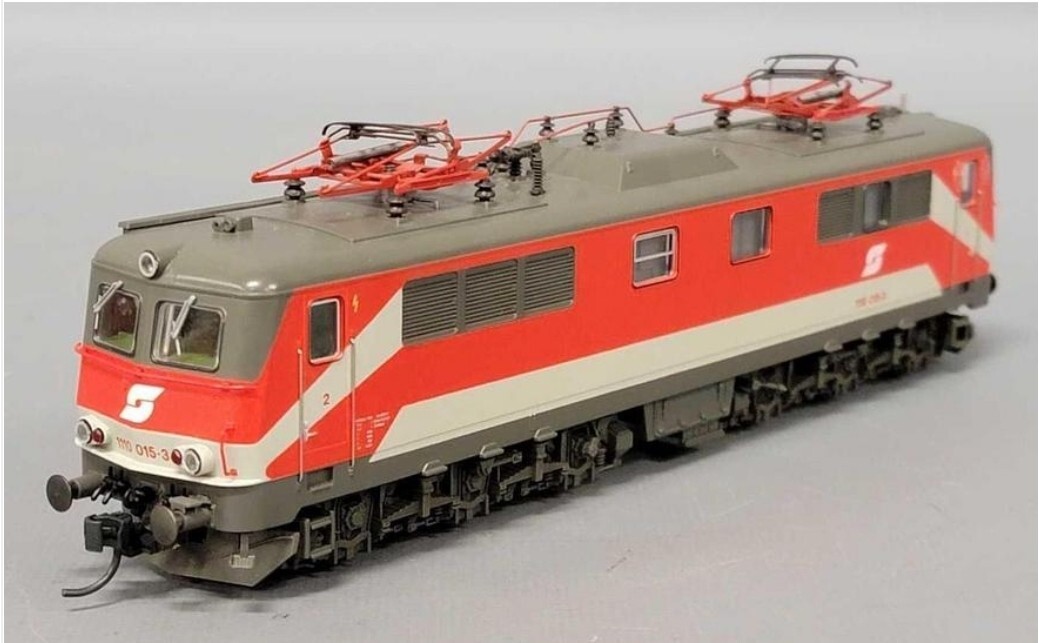 ROCO 43760 HO SCALE EUROPEAN ELECTRIC LOCOMOTIVE OBB 1110 ROCO 43760 HO SCALE EUROPEAN ELECTRIC LOCOMOTIVE OBB 1110