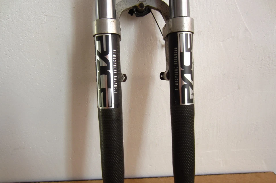 PACE RC35 Suspension Fork - Retro - 26" (FK 041) - Image 3 of 4