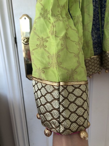 Almirah Small Jamawaar Fancy Frock Kurta - 第 10/12 張圖片