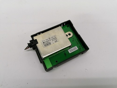 Mercedes W169 - Steuergerät Antenne Antennenverstärker A1698200475 (02)