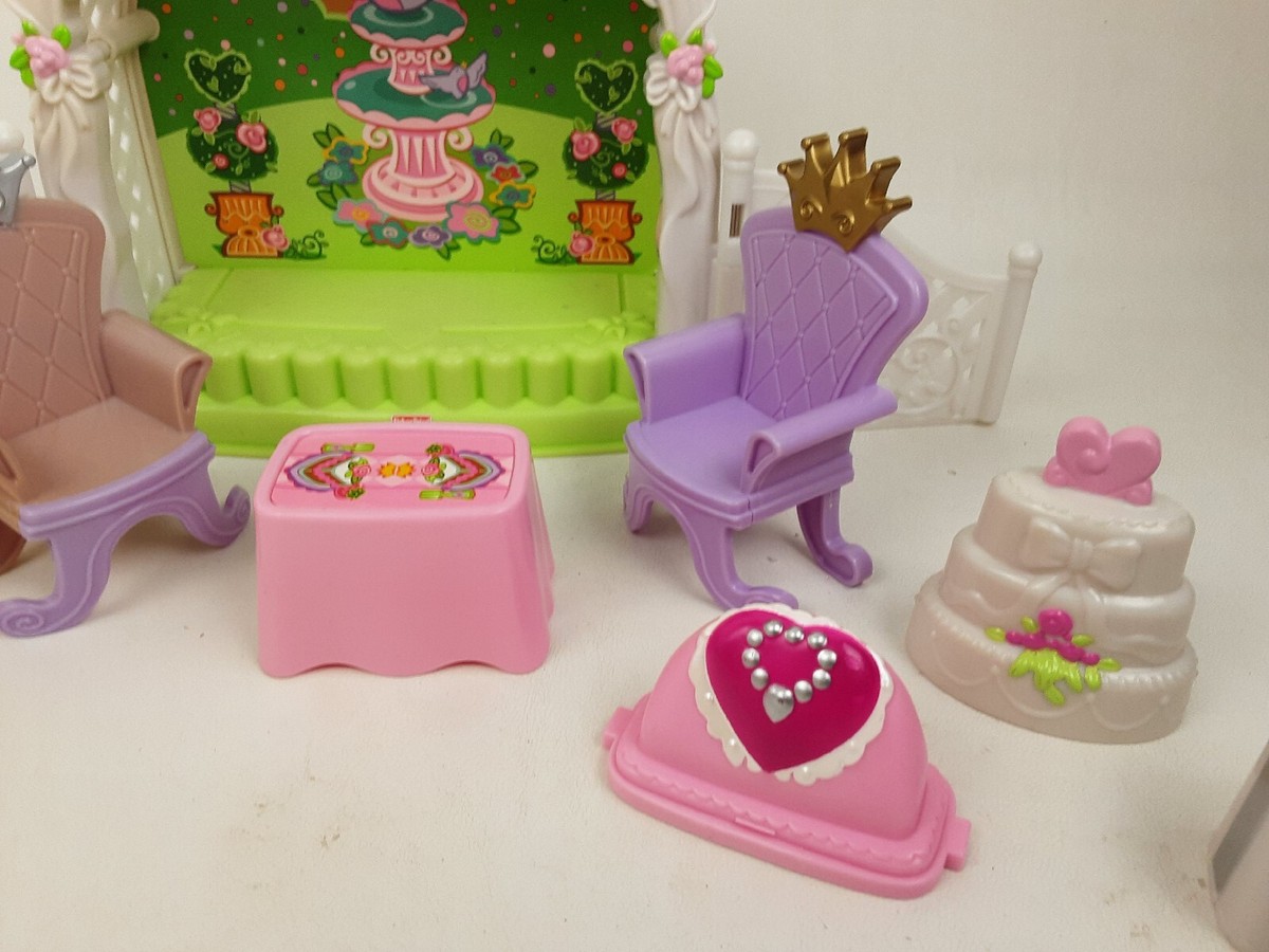 Fisher-Price Little People 2008 Royal Garden Wedding Set