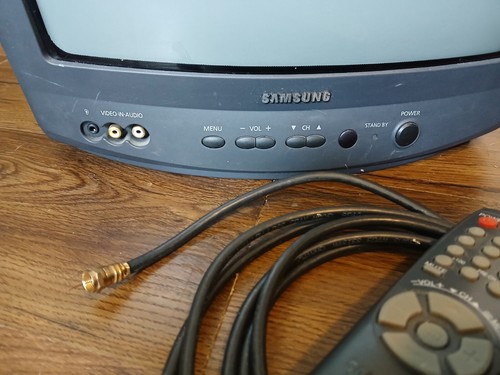 Samsung TXJ1366 13" CRT TV w/Remote Control Video Gaming Game Retro Vintage - Picture 2 of 10