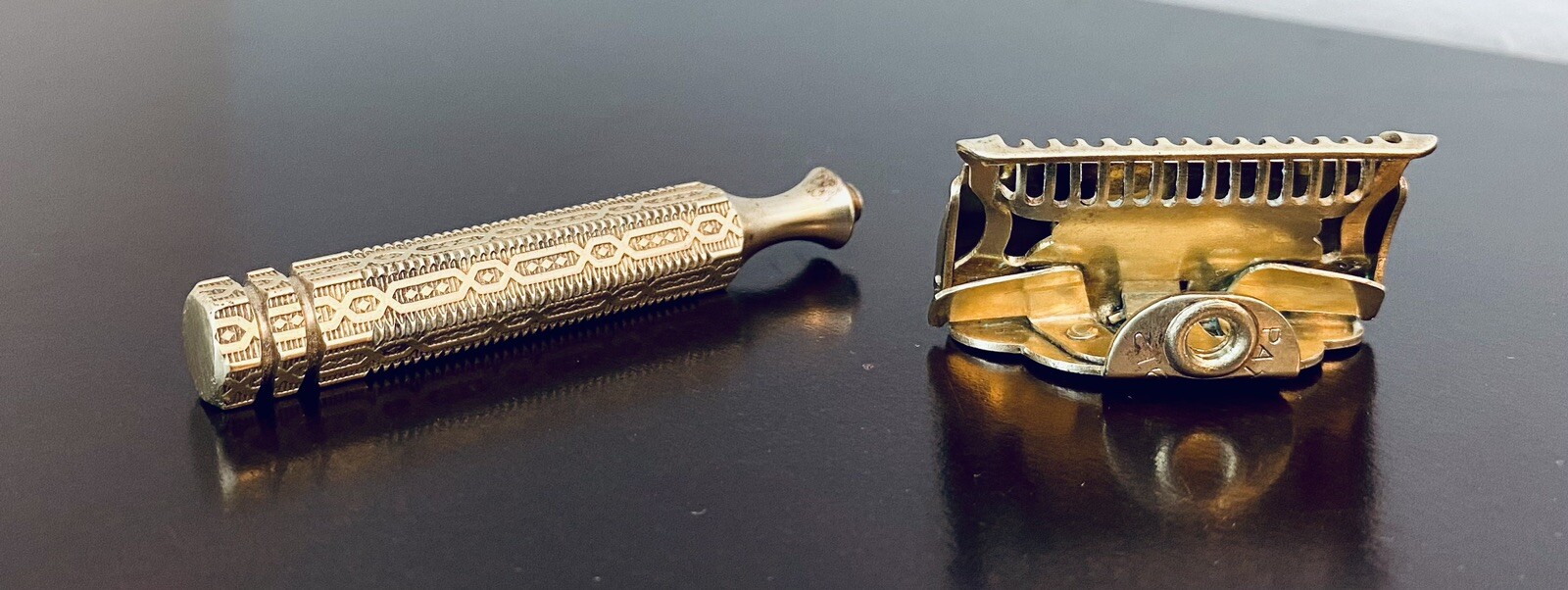 VINTAGE  1912 Ever Ready Brass Single Edge Razor with Art Deco Handle
