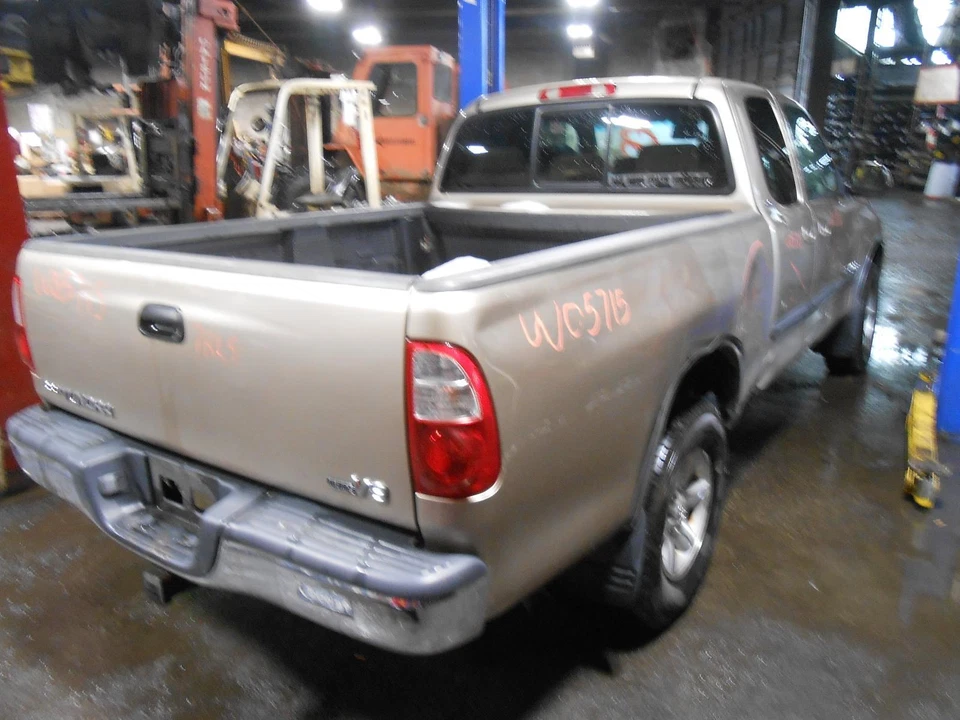 Used Air Cleaner Assembly fits: 2006 Toyota Tundra 8 cylinder Grade A - Image 4 of 4