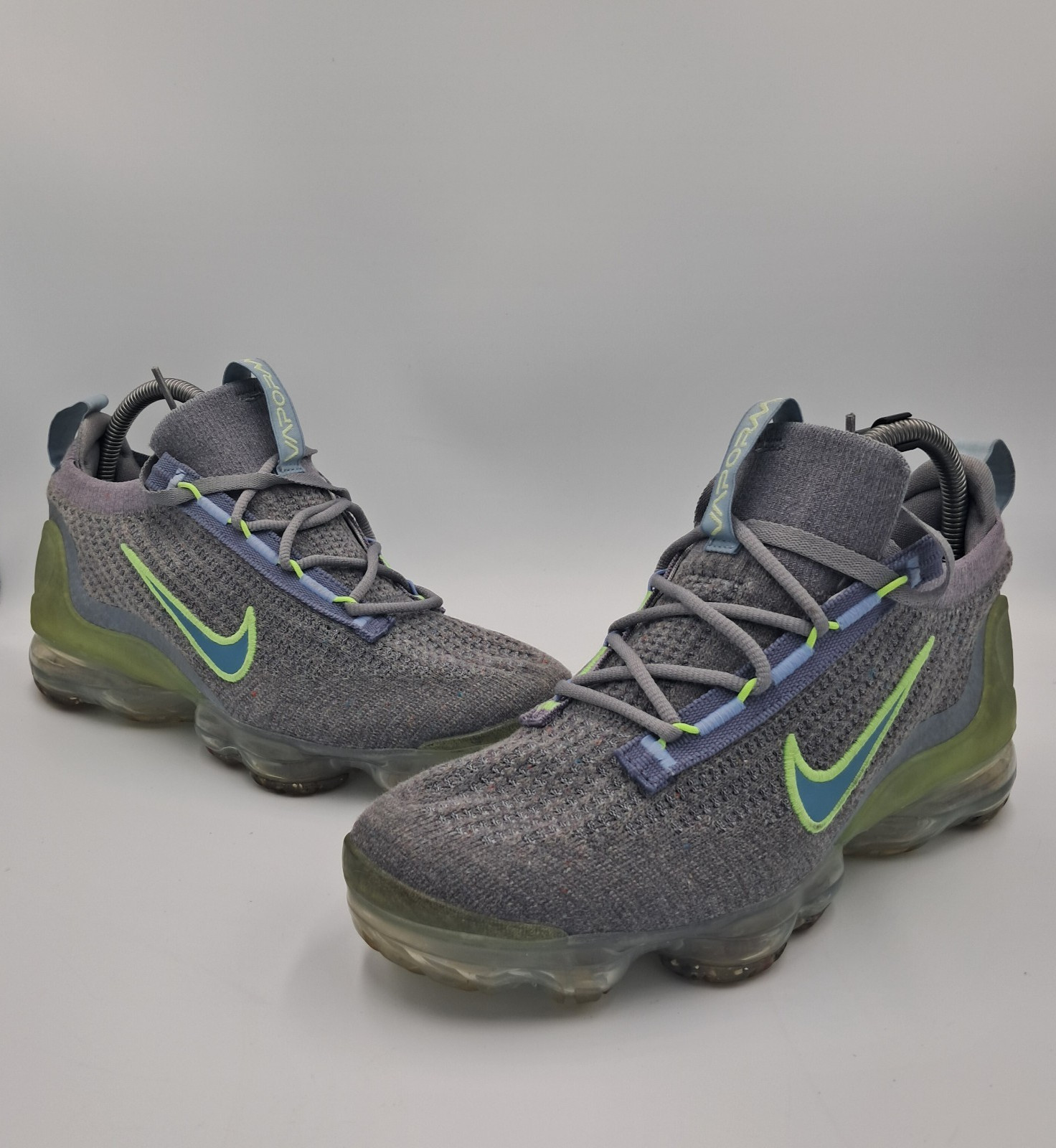 Size 6.5Y - Nike Air VaporMax 2021 Particle Grey Liquid Lime (GS) - DB1550-003
