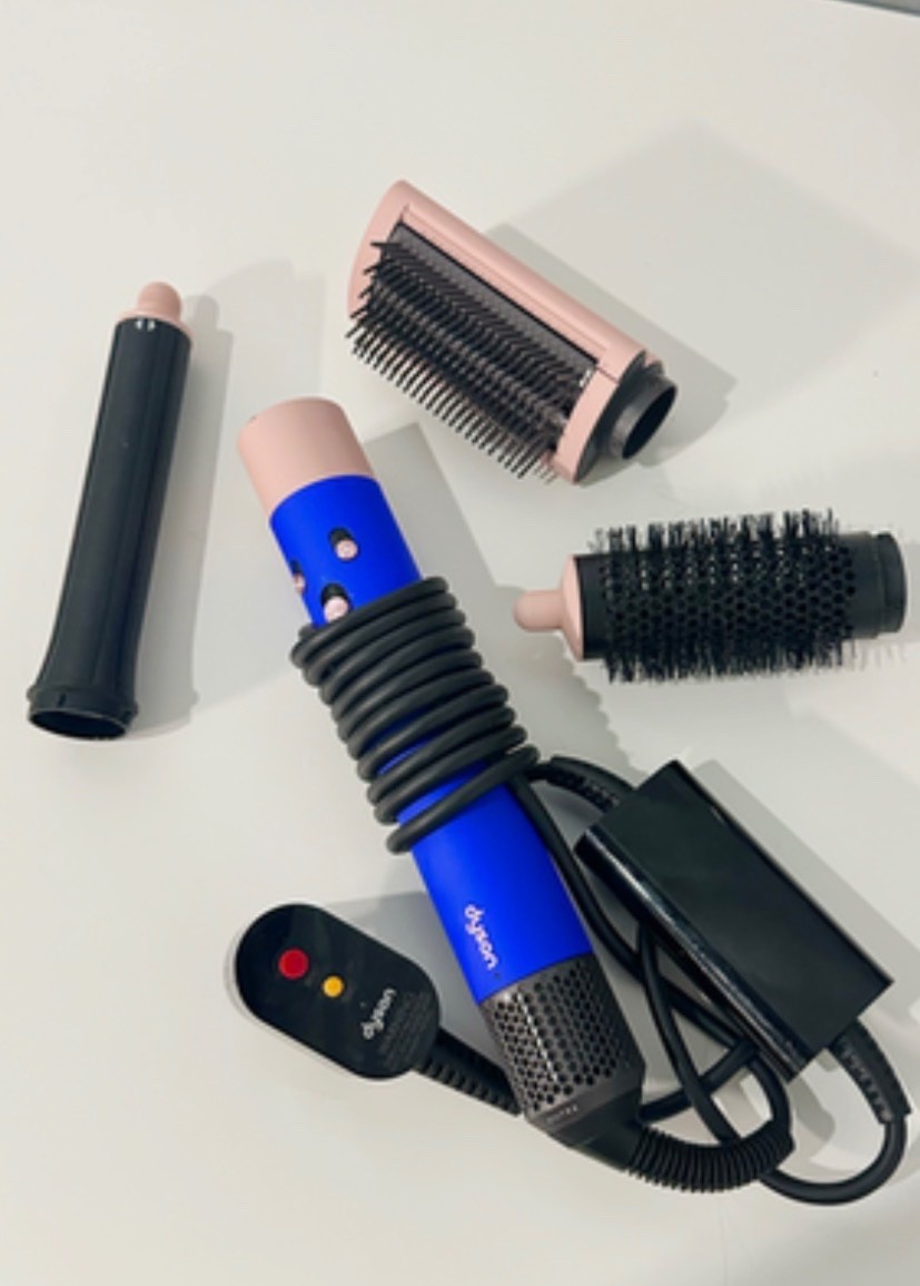Dyson Special Edition Airwrap Multi-Styler Complete Long Blue - EA Dyson Special Edition Airwrap Multi-Styler Complete Long Blue - EA