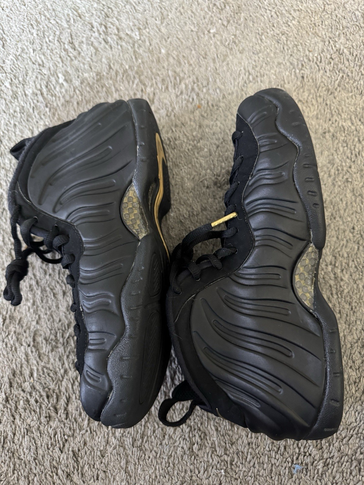 SAOLA Nike Air Foamposite Pro Nero Oro Metallizzato Taglia 8 Uomo