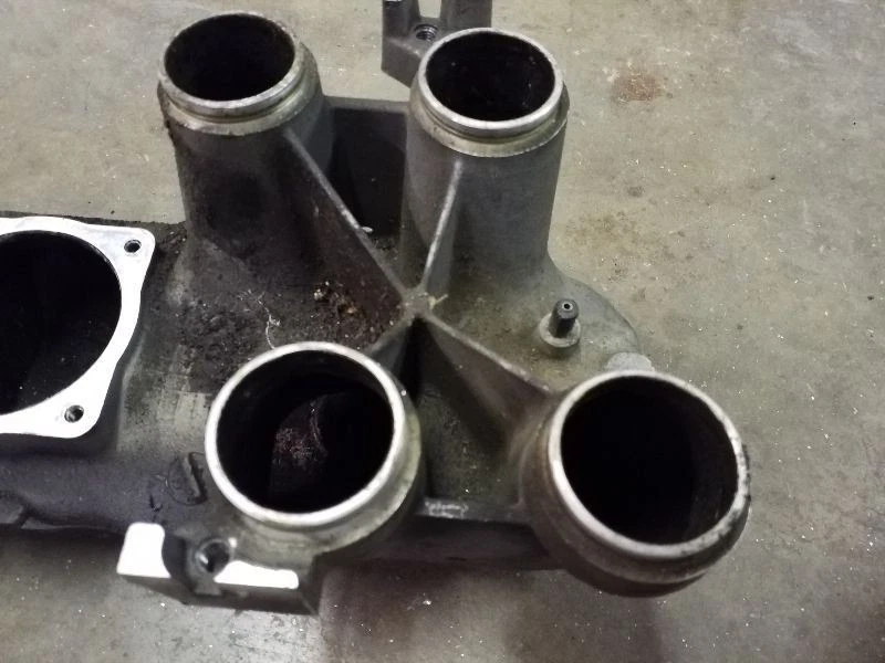 Lower Intake Manifold | Fits 92 93 94 95 Mercedes Benz E500 500SEL - Image 2 of 4