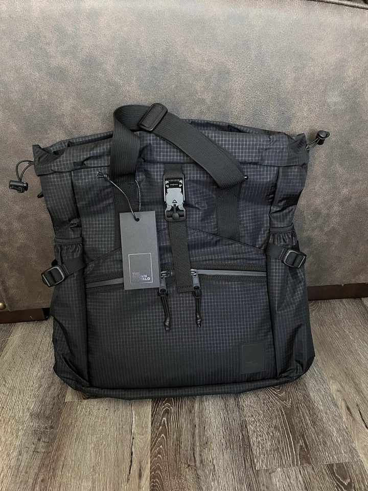 "Bolso de Mano The Brown Buffalo Conceal Challenge Ultra Negro Rejilla 20L.15""H x 12 W x6.5""D" Foto 4 de 4