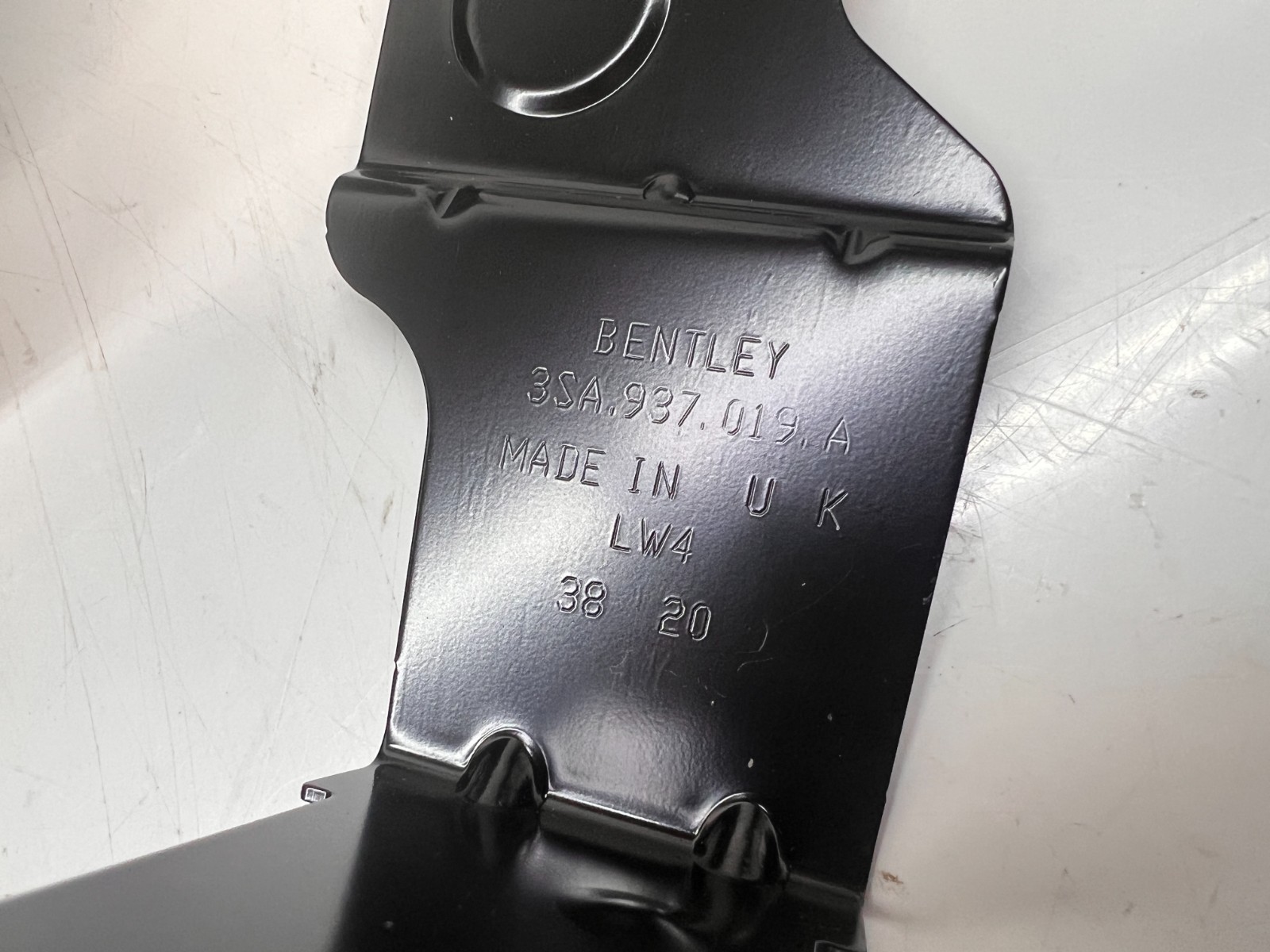 BENTLEY NEW CONTINENTAL FUSE BOX BRACKETS OEM 3SA937556A 2019-2026