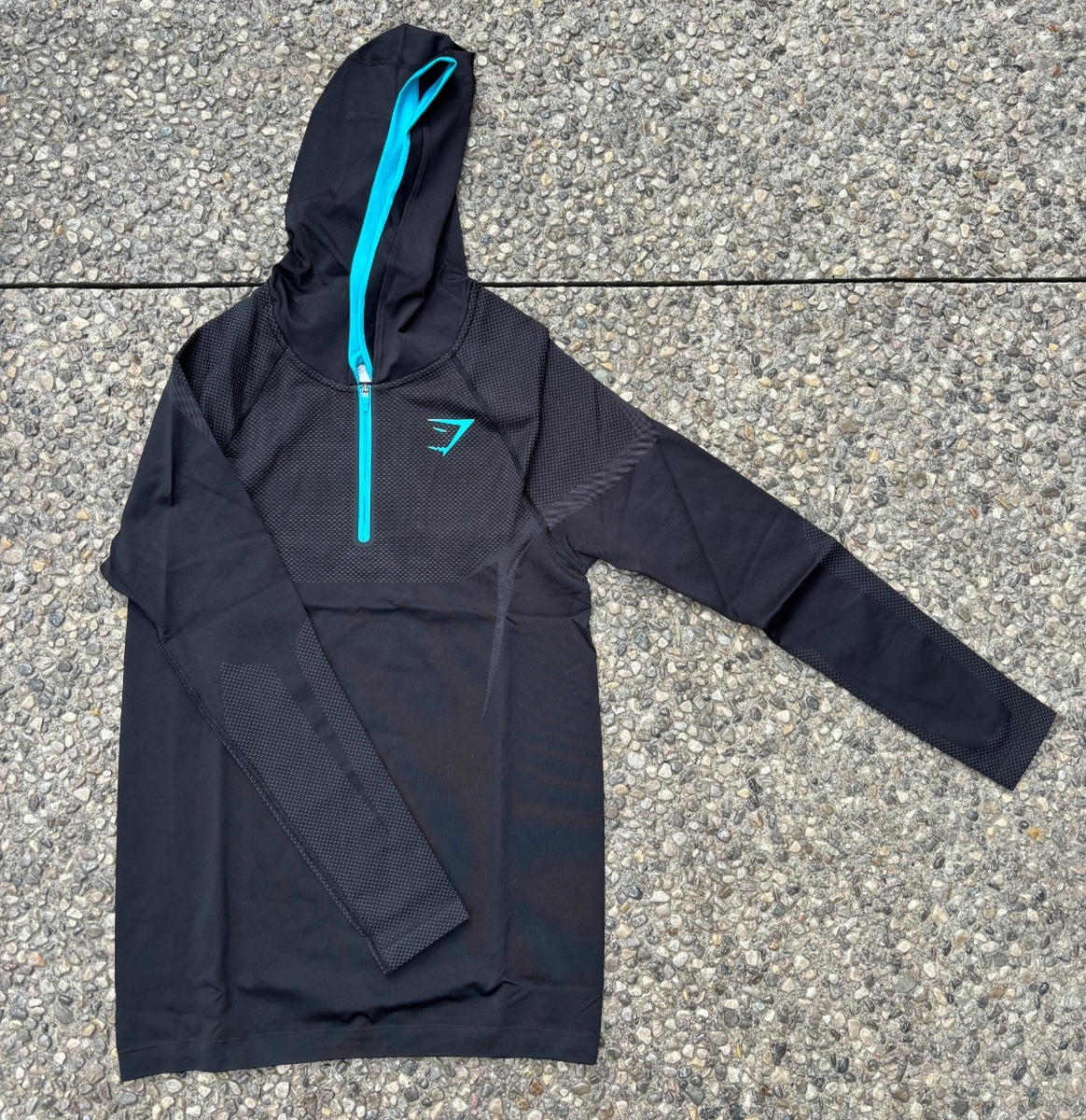 GYMSHARK Onyx 5.0 Seamless Hoodie -Black/Onyx Blue - LARGE