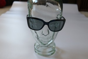 huge oversized sunglasses