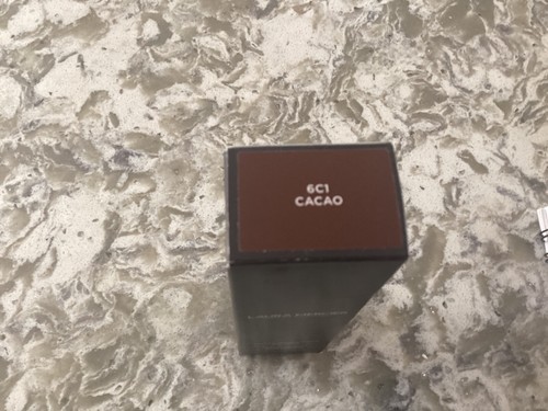 LAURA MERCIER TINTED MOISTURISER OIL FREE NATURAL SKIN PERFECTOR SPF20 CACAO - Picture 3 of 6