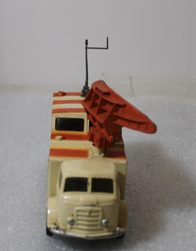 Picture 2 of 5