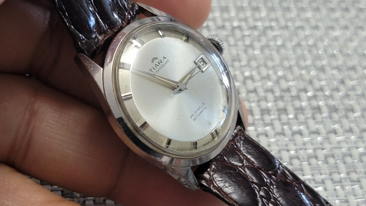 Vintage Tiara Of Switzerland Stainless Steel 25 Jewels Automatic