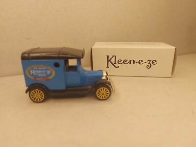  Limited Edition Diecast Boxed Souvenir Model 1940s Van Kleeneze Corgi Ford m