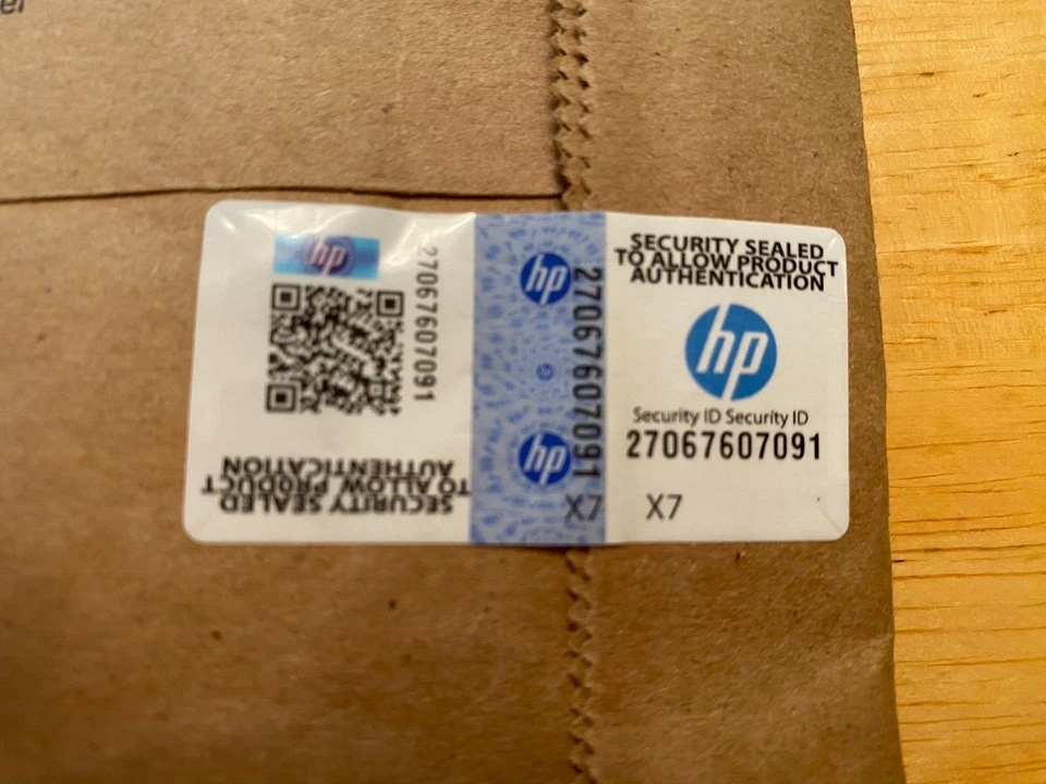 HP T0E51AT 8GB DDR4 Non ECC PC4-17000 2133Mhz 2Rx8 Memory - NEW/SEALED - Image 3 of 3