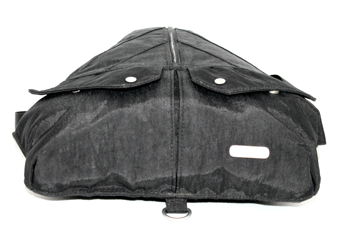 BAGGALLINI Traverse Convertible Sling Bag Backpack Triangle Shape Black Nylon NAP480_B0001_02.jpg main image 2