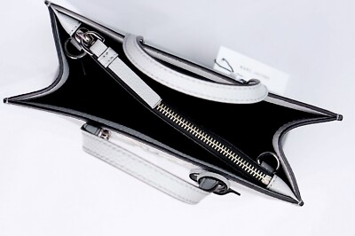 マークジェイコブス ルーニーテューンズコラボ マルチケース Marc