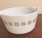 Vintage Pyrex #473 Brown Star 1 Qt Round Casserole Dish Town and Country No Lid