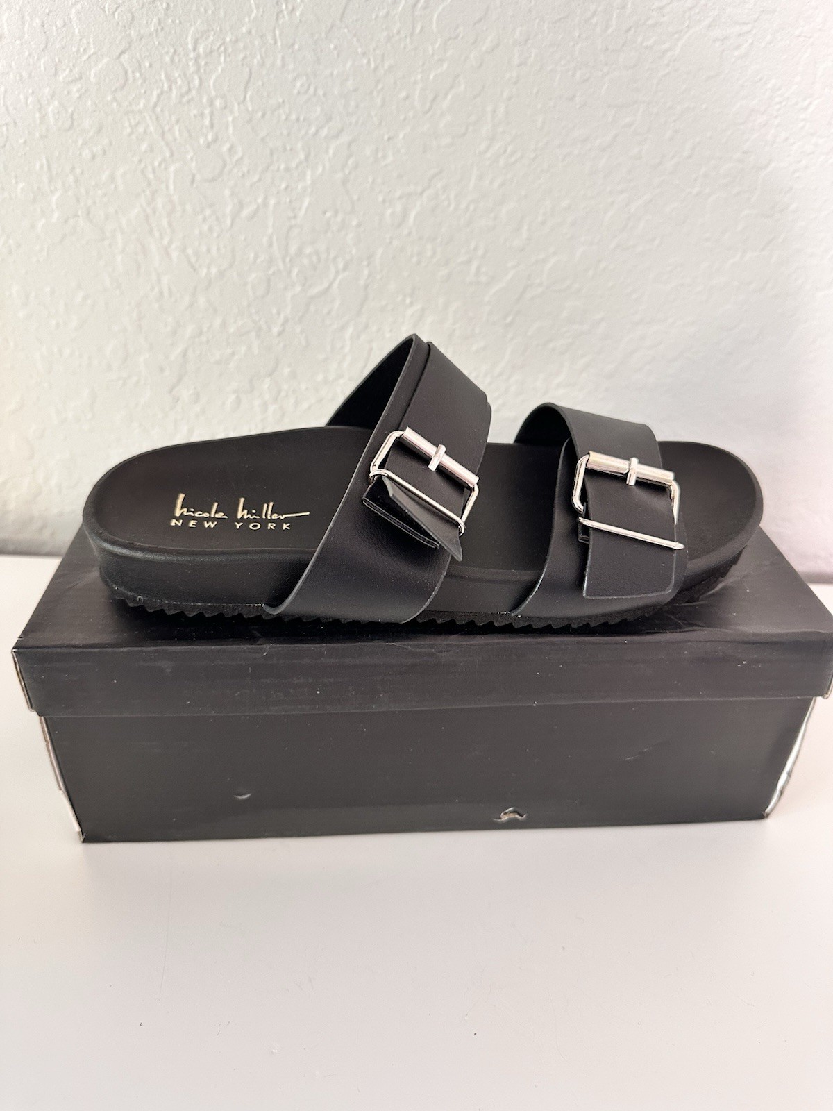 APL Nicole Miller New York Stass sandalo donna nero doppio cinturino fibbia slide 8 5