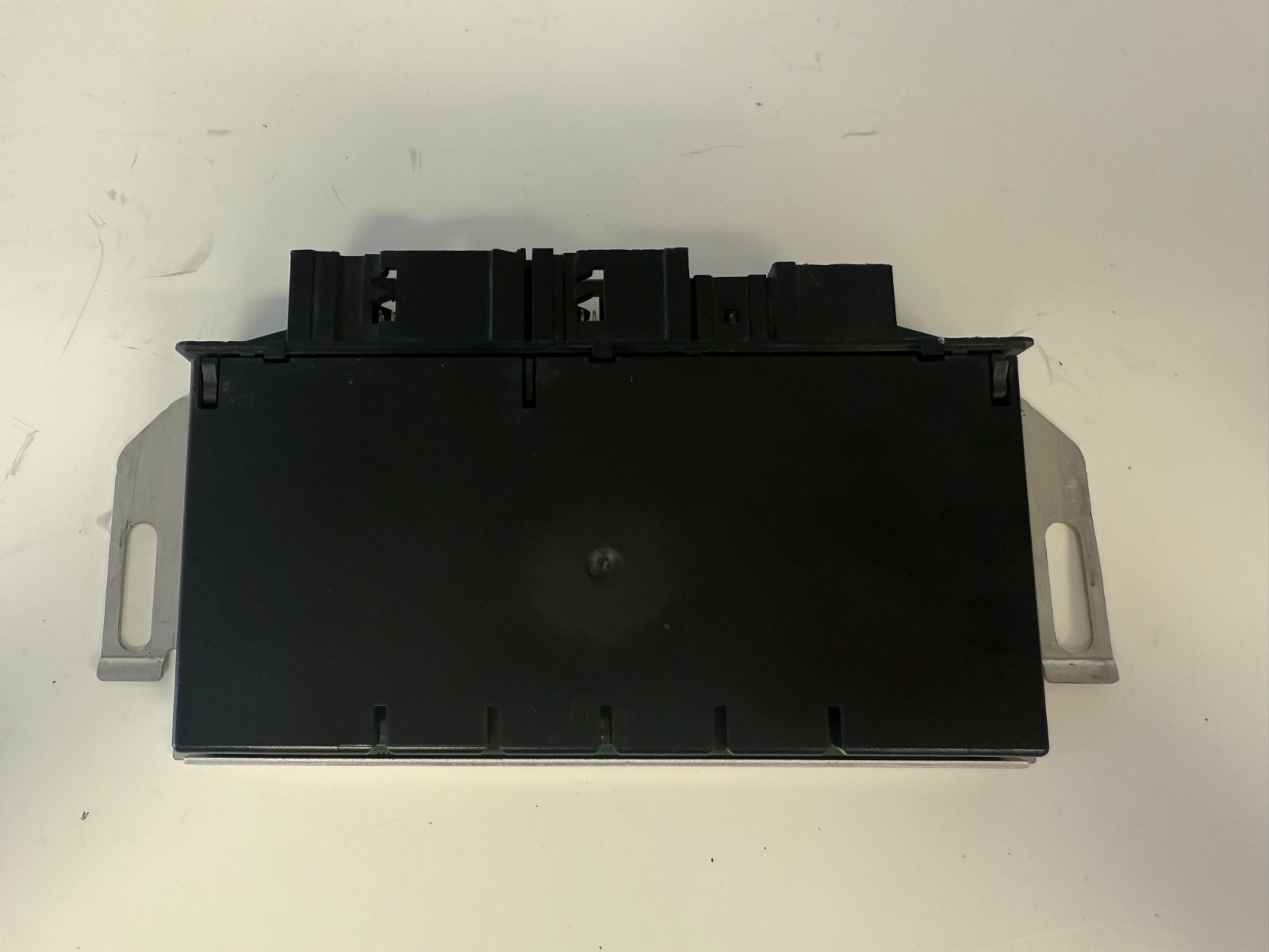 03-12 MERCEDES R230 SL500 SL55 AMG LEFT SAM BOX MODULE W/O FUSES  2305451932 OEM
