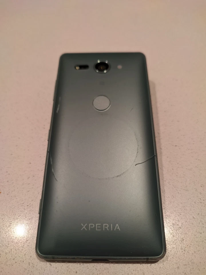 SONY Xperia XZ2 compact | 4/64 | XZ2c | Qualcomm SD 845 | Android 15 - Immagine 2 di 4