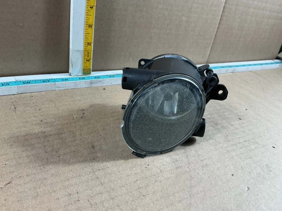 Farol de neblina dianteiro direito do passageiro Volvo S80 V70 2007-2013 31213102 - Imagem 3 de 4