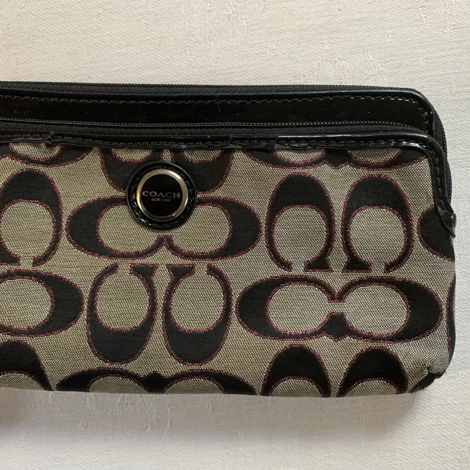 Coach Black Signature Coated Canvas Double Zip Wristlet patent leather trim - Image 2 of 4