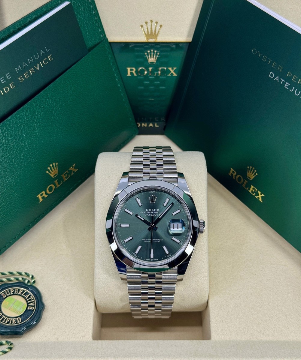 Unworn 2026 Rolex Datejust 41mm, Stainless Steel, Green, Jubilee