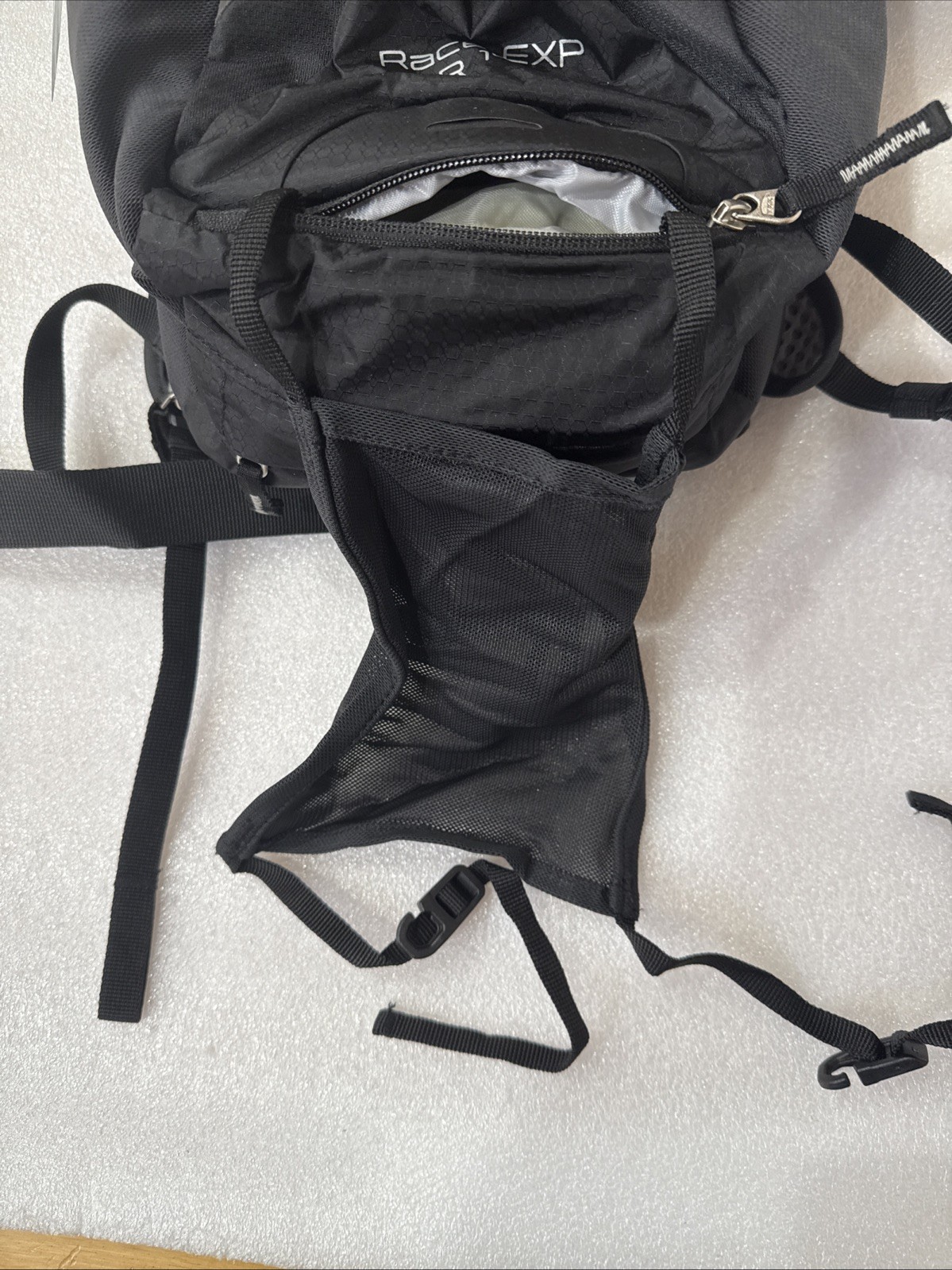 Deuter Race Exp Air 14+ 3 Bike Backpack Black NEW