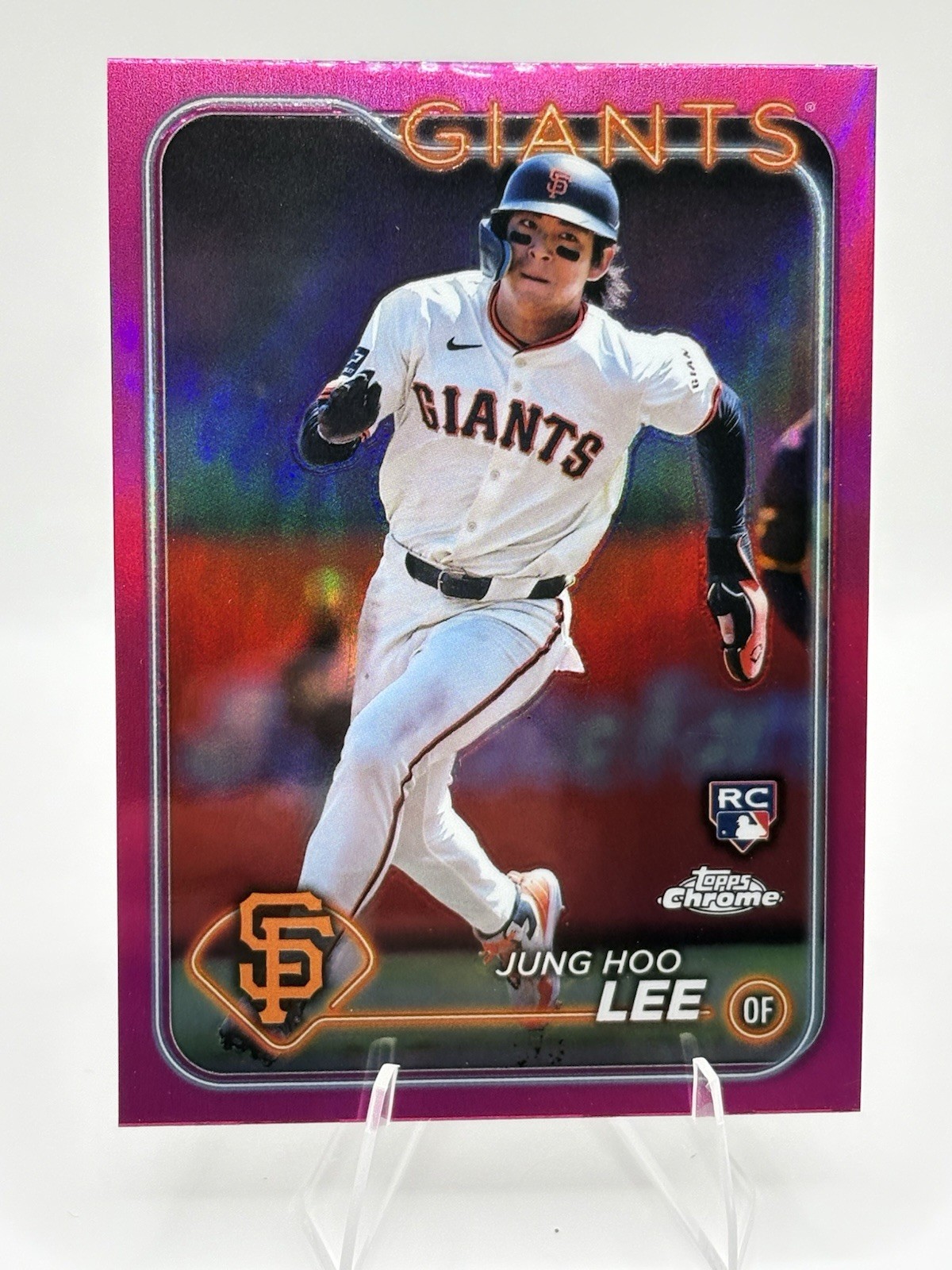 2024 Topps Chrome - Jung-Hoo Lee #201 Pink Refractor (RC) SF Giants Rookie