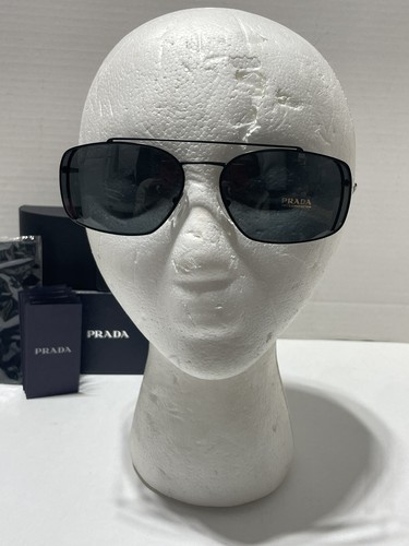 NUEVO PRADA Hombres SPR64V Gafas de sol Marco de metal Negro Gris Lente Logo 62-17-135 Estuche - Imagen 2 de 14